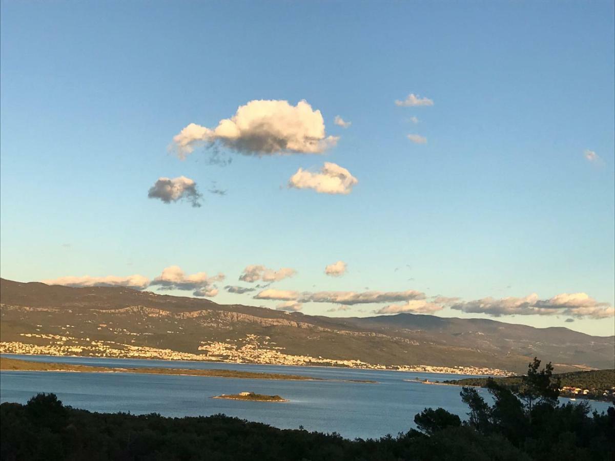 Apartments Ibis Čižići Εξωτερικό φωτογραφία