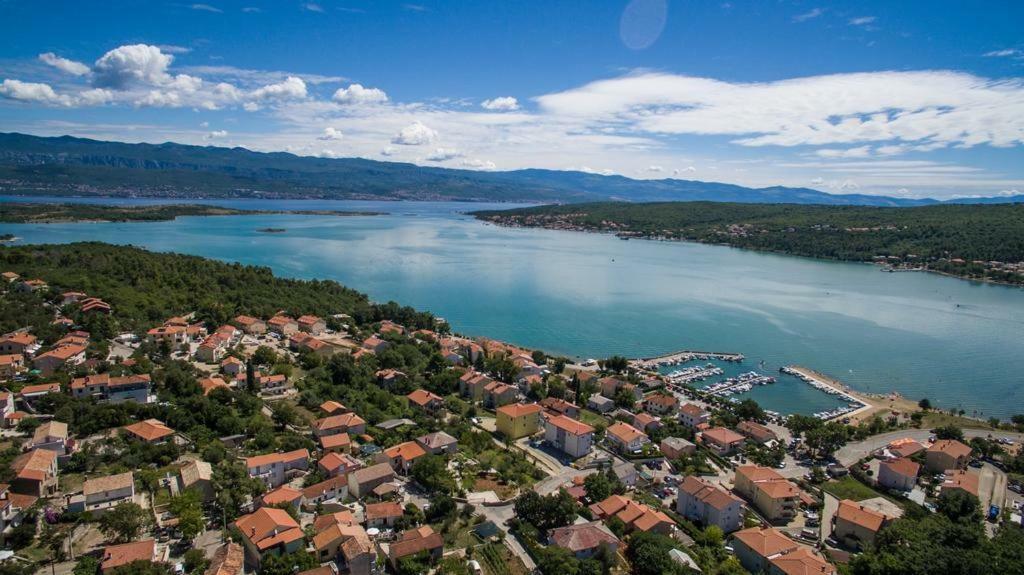 Apartments Ibis Čižići Εξωτερικό φωτογραφία
