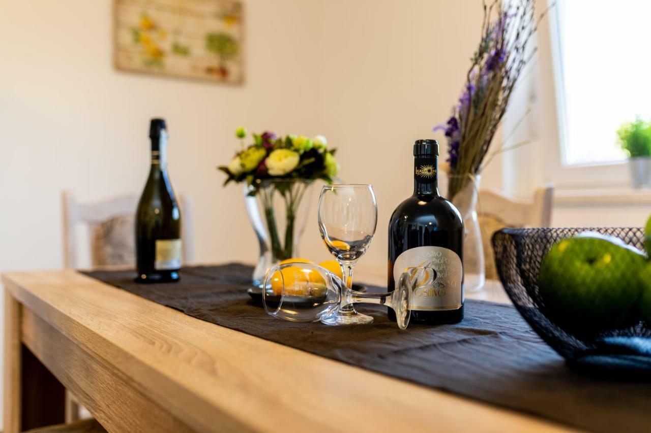 Apartments Ibis Čižići Εξωτερικό φωτογραφία