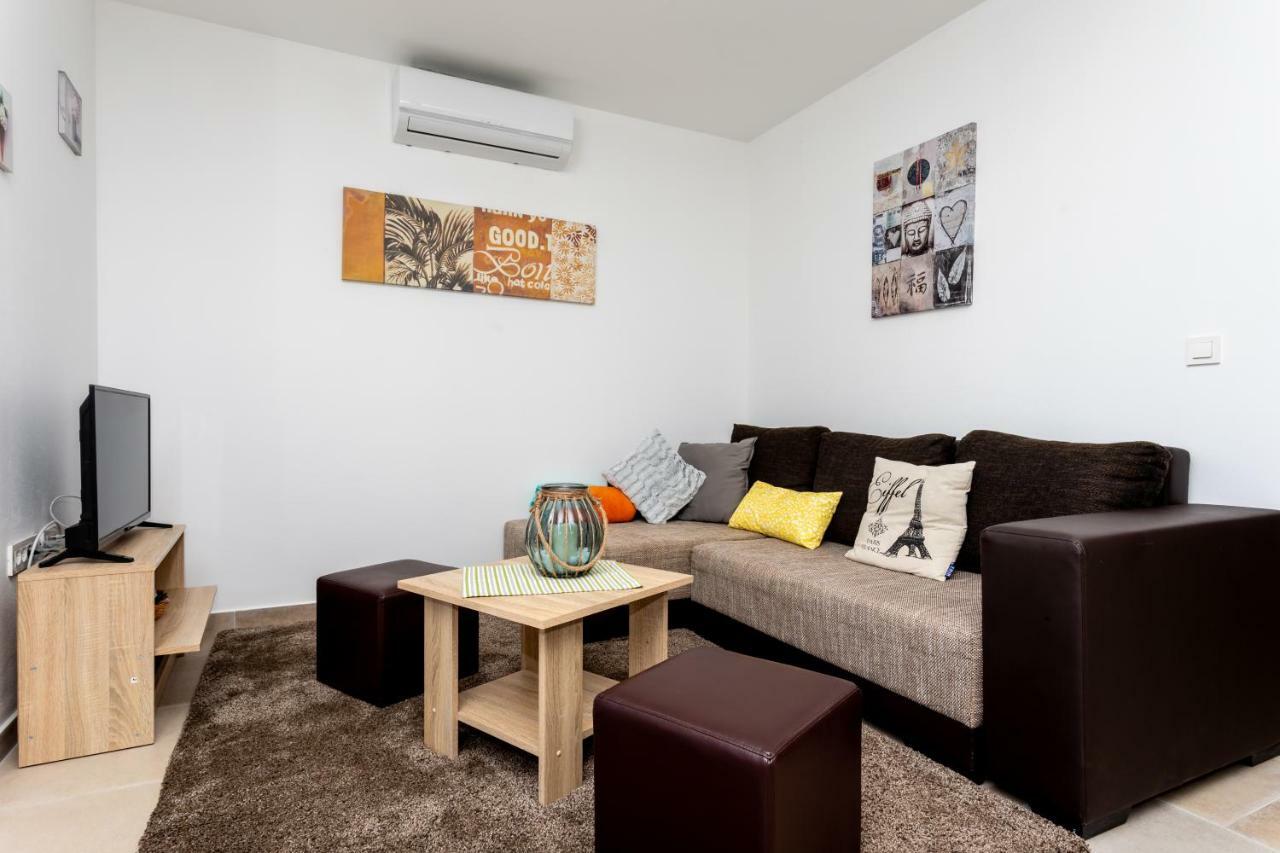 Apartments Ibis Čižići Εξωτερικό φωτογραφία