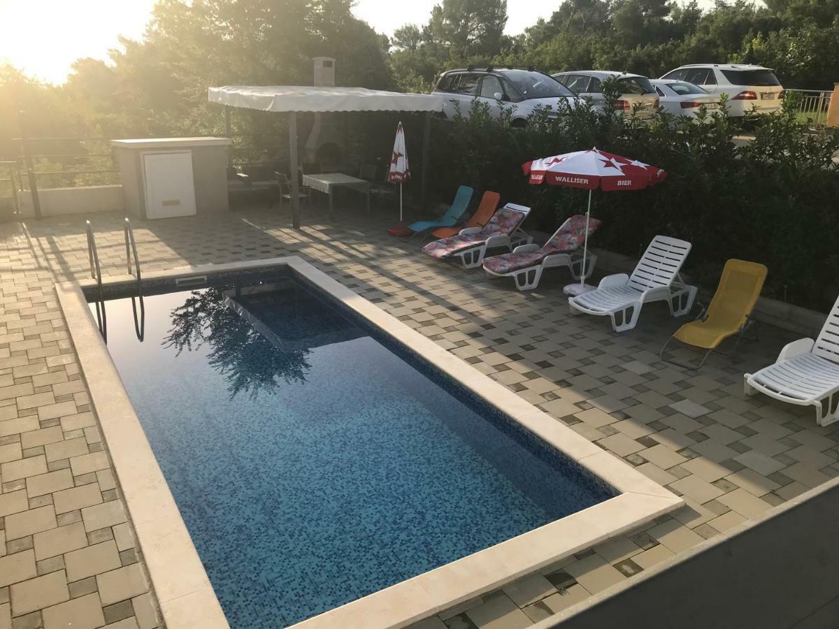 Apartments Ibis Čižići Εξωτερικό φωτογραφία