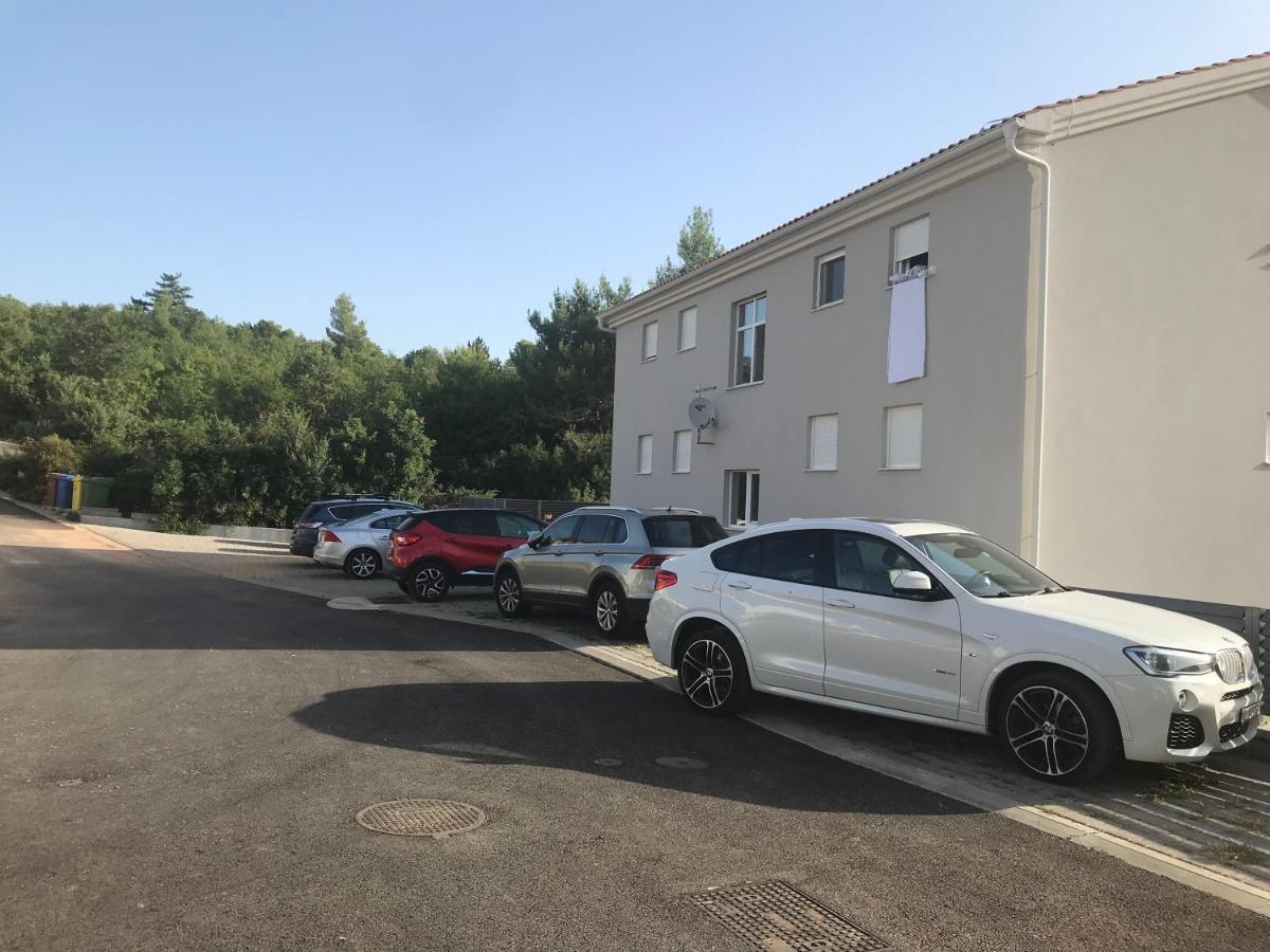 Apartments Ibis Čižići Εξωτερικό φωτογραφία