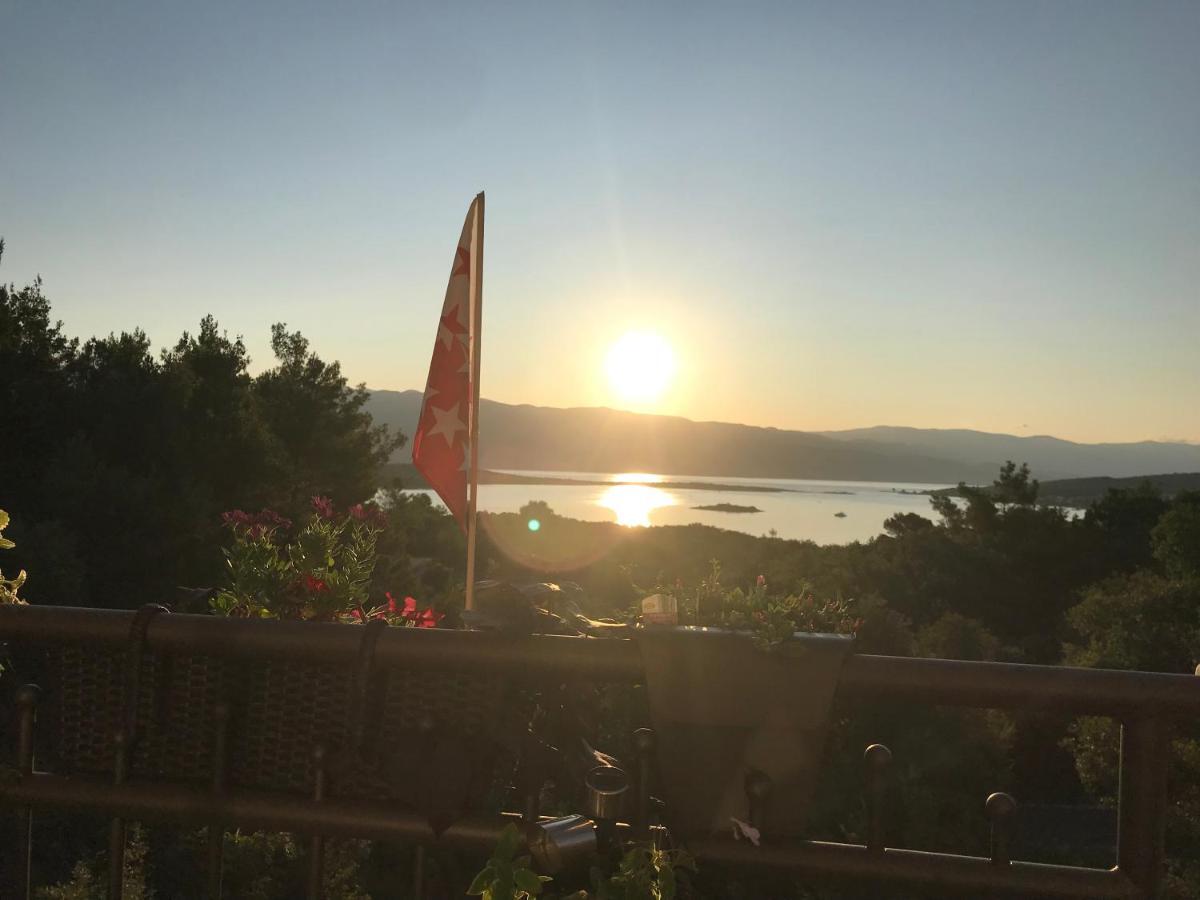 Apartments Ibis Čižići Εξωτερικό φωτογραφία